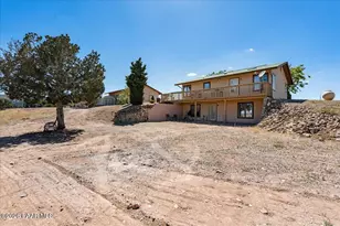 974 N Grandview, Paulden, AZ 86334 - Photo 23