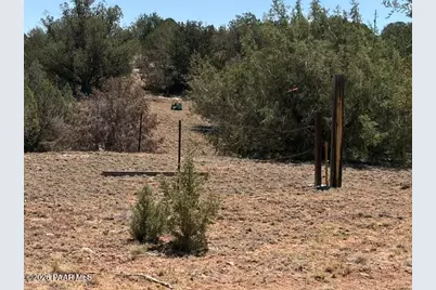 56385 N Bridge Canyon Parkway, Seligman, AZ 86337 - Photo 9