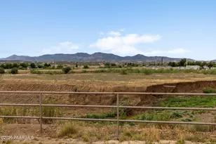 558 N Casa Bella Ave, Dewey-Humboldt, AZ 86327 - Photo 33