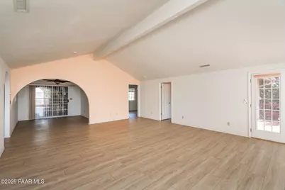 10680 E Straight Arrow, Dewey-Humboldt, AZ 86327 - Photo 5