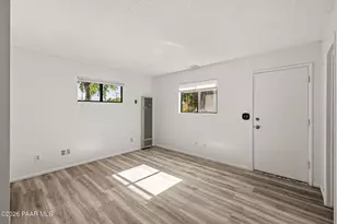 329 N Pleasant St, Prescott, AZ 86301 - Photo 11