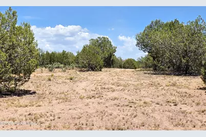 3200 W Poppy Road, Ash Fork, AZ 86320 - Photo 25