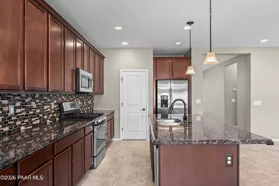 9272 W Wood Drive, Peoria, AZ 85381 - Photo 11