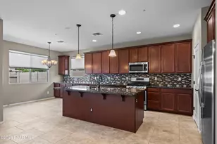 9272 W Wood Dr, Peoria, AZ 85381 - Photo 9