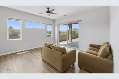4934 N Medford Way, Prescott Valley, AZ 86314 - Photo 9
