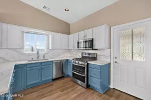 8000 Eagles Nest Ln, Prescott Valley, AZ 86314 - Photo 13
