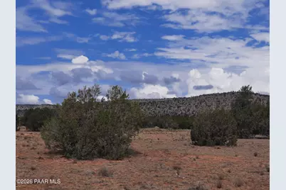 28964 W Fort Rock Road, Seligman, AZ 86337 - Photo 7