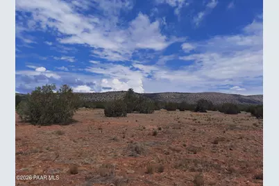28964 W Fort Rock Road, Seligman, AZ 86337 - Photo 5