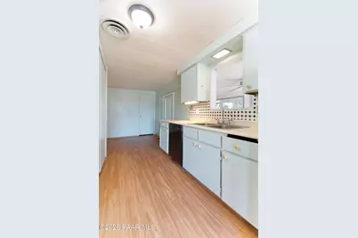 1353 N Albino Trail, Dewey-Humboldt, AZ 86327 - Photo 13