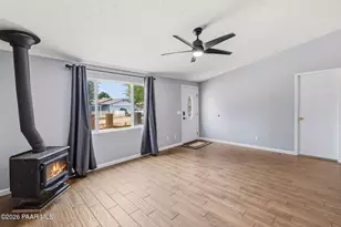 24389 N Yosemite St, Paulden, AZ 86334 - Photo 3