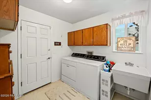 11001 E Manzanita Trail, Dewey-Humboldt, AZ 86327 - Photo 25