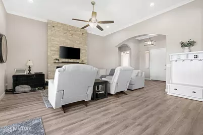 9480 E Pronghorn Lane, Prescott Valley, AZ 86315 - Photo 11