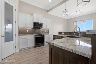 9480 E Pronghorn Ln, Prescott Valley, AZ 86315 - Photo 17