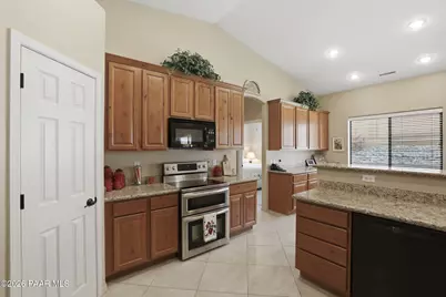 8342 N View Crest, Prescott Valley, AZ 86315 - Photo 17
