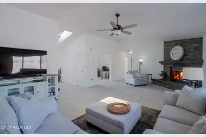 826 N Hopi Trail, Dewey-Humboldt, AZ 86327 - Photo 9