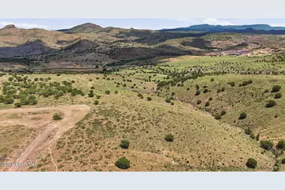 Na E Still Valley Trail, Paulden, AZ 86334 - Photo 3