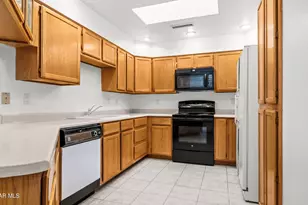 916 N Rolling Green Rd, Dewey-Humboldt, AZ 86327 - Photo 11