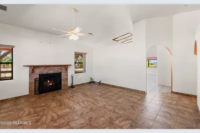 1525 W Shadow Ridge Road, Paulden, AZ 86334 - Photo 9