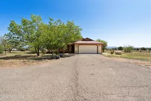 1525 W Shadow Ridge Rd, Paulden, AZ 86334 - Photo 5