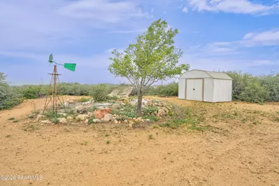 1075 N Ambassador Road, Dewey-Humboldt, AZ 86327 - Photo 31