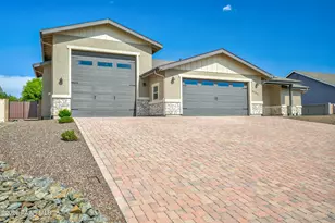 8705 N Roughrider Rd, Prescott Valley, AZ 86315 - Photo 1
