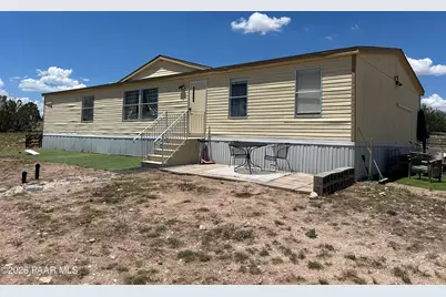 25284 W El Dorado Drive, Seligman, AZ 86337 - Photo 3