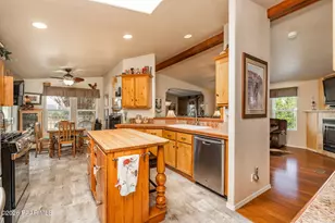 14520 E Wagon Wheel Dr, Dewey-Humboldt, AZ 86327 - Photo 11
