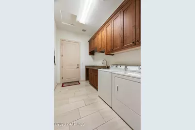 9875 N Legend Hills Road, Prescott Valley, AZ 86315 - Photo 39