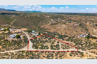 11830 E Yavapai Drive, Dewey-Humboldt, AZ 86327 - Photo 3