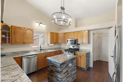 9560 E Catalina Drive, Prescott Valley, AZ 86314 - Photo 13