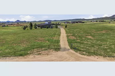 9940 E Saddle Horn Trail, Prescott Valley, AZ 86315 - Photo 49