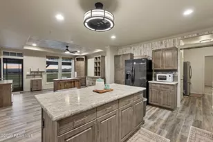 9940 E Saddlehorn Trail, Prescott Valley, AZ 86315 - Photo 11
