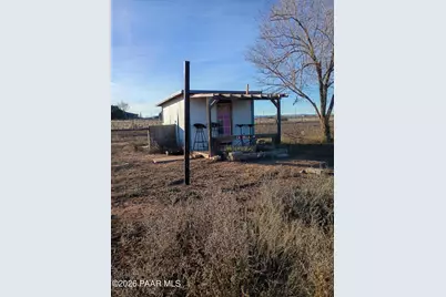 2050 W Curtis Ranch Road, Paulden, AZ 86334 - Photo 23