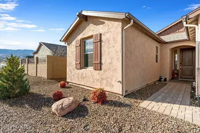 336 Laughing Hill Drive, Clarkdale, AZ 86324 - Photo 3