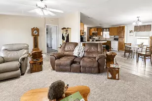 54310 N Paintbrush Ln, Seligman, AZ 86337 - Photo 13