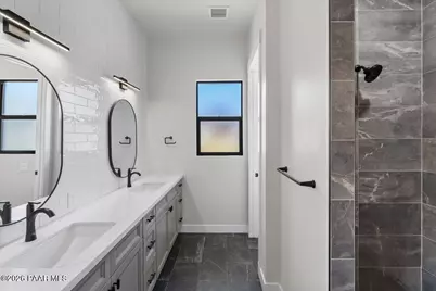 9977 E Arrowhead Drive, Prescott Valley, AZ 86314 - Photo 11