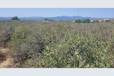 8155 W Barrington Road, Wilhoit, AZ 86332 - Photo 7