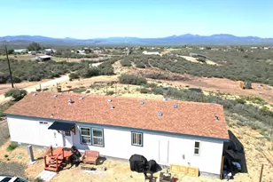 7580 W Stevenage Ln, Wilhoit, AZ 86332 - Photo 3