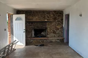 47077 N Fifth St, Ash Fork, AZ 86320 - Photo 11