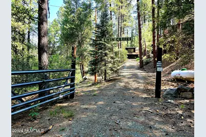 8375 S Breezy Pine Road, Mayer, AZ 86333 - Photo 3