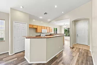 7665 E Dusty Boot Road, Prescott Valley, AZ 86315 - Photo 13