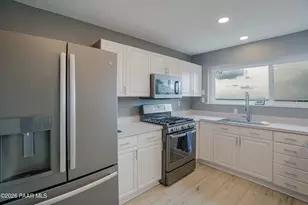 676 E Robinson Dr, Prescott, AZ 86303 - Photo 15