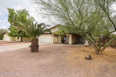 6320 W Paradise Lane, Glendale, AZ 85306 - Photo 1