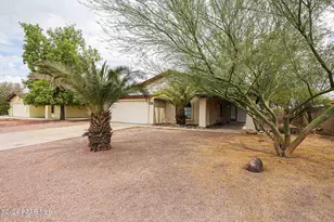 6320 W Paradise Ln, Glendale, AZ 85306 - Photo 1