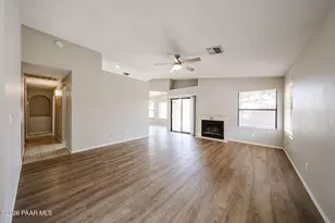 6320 W Paradise Ln, Glendale, AZ 85306 - Photo 7