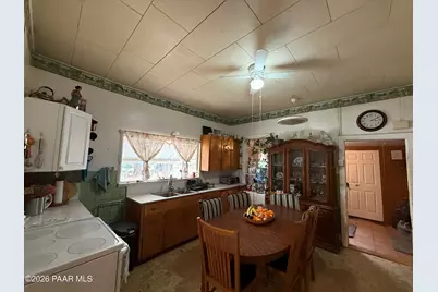 12501 E Central Avenue, Mayer, AZ 86333 - Photo 11