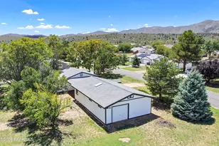 18535 S Joseph Hodge Rd, Peeples Valley, AZ 86332 - Photo 33
