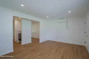 18535 S Joseph Hodge Rd, Peeples Valley, AZ 86332 - Photo 9