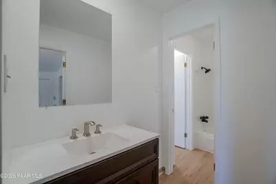18535 S Joseph Hodge Road, Peeples Valley, AZ 86332 - Photo 17