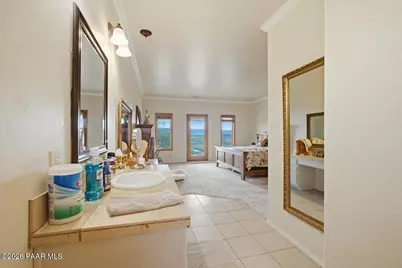 16235 W Rolling Hills Way, Kirkland, AZ 86332 - Photo 21
